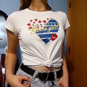 Basic white graphic tee with usa design.